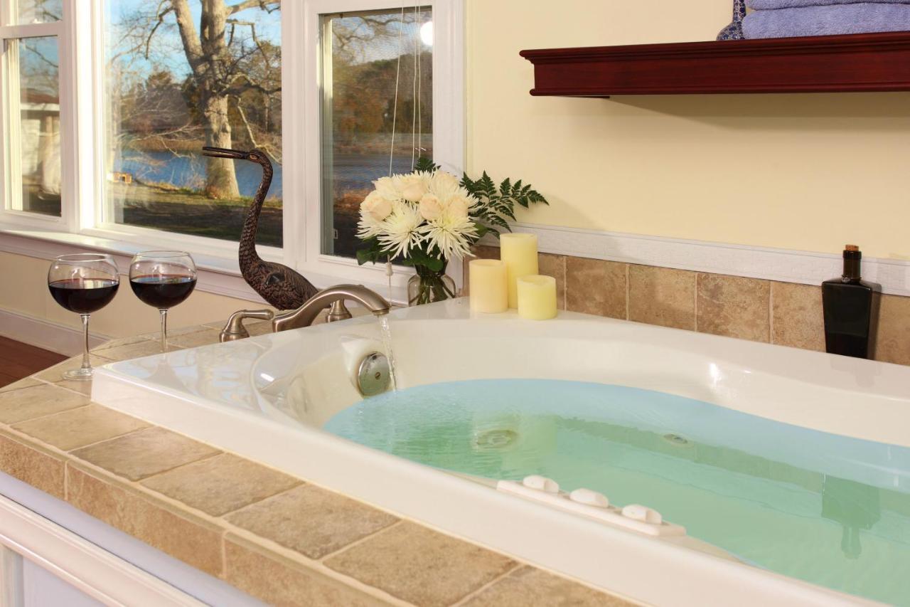 The Inn At Tabbs Creek Port Haywood Экстерьер фото