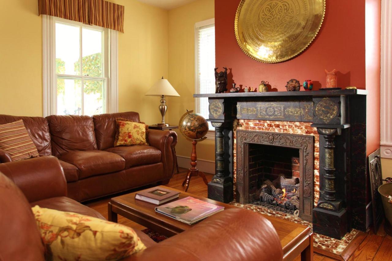 The Inn At Tabbs Creek Port Haywood Экстерьер фото