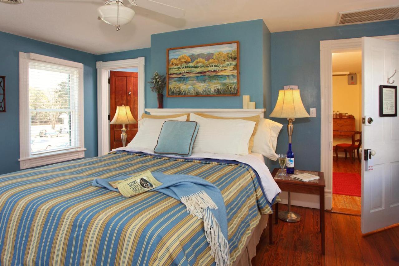 The Inn At Tabbs Creek Port Haywood Экстерьер фото