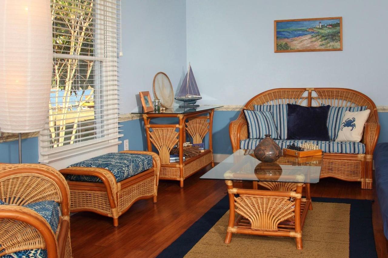 The Inn At Tabbs Creek Port Haywood Экстерьер фото
