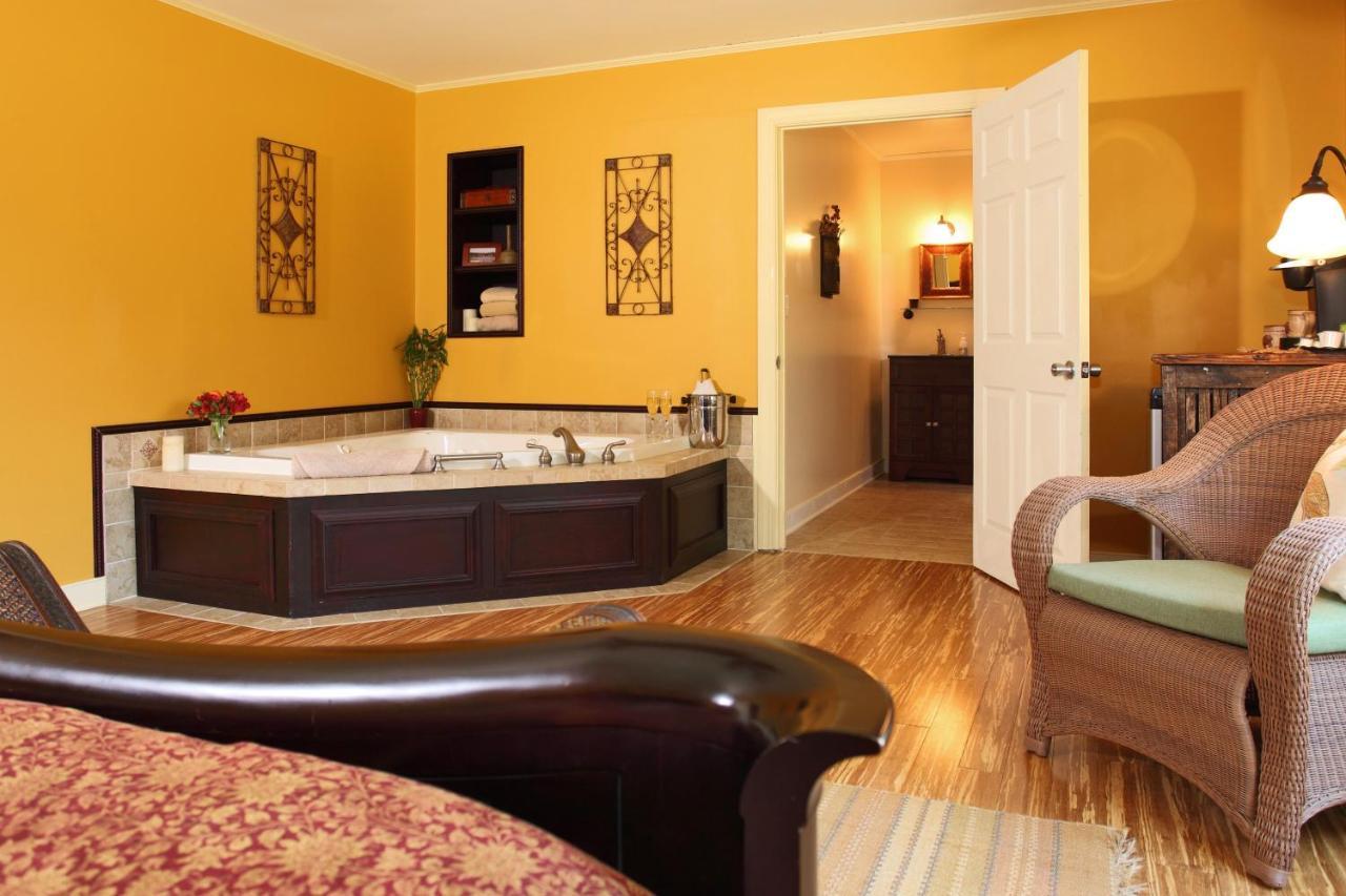 The Inn At Tabbs Creek Port Haywood Экстерьер фото